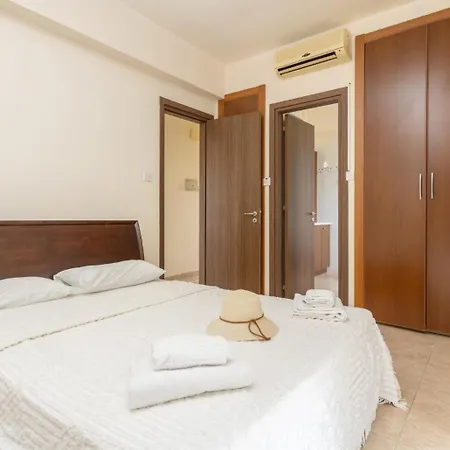 Nikol Villa Paralimni